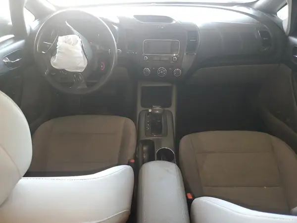 KNAFX4A62G5499782 2016 KIA FORTE - Image 8