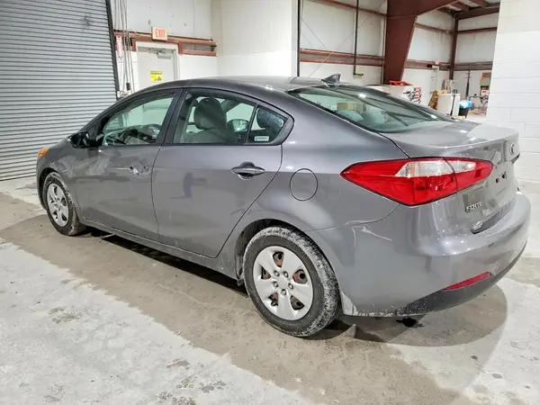 KNAFX4A62G5500963 2016 KIA FORTE - Image 2