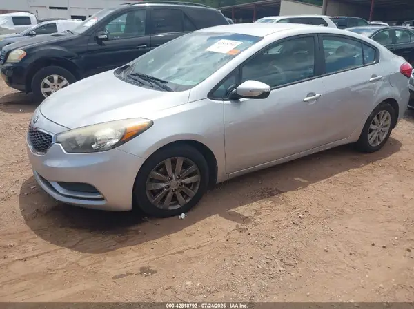KNAFX4A62G5505872 2016 KIA FORTE - Image 2