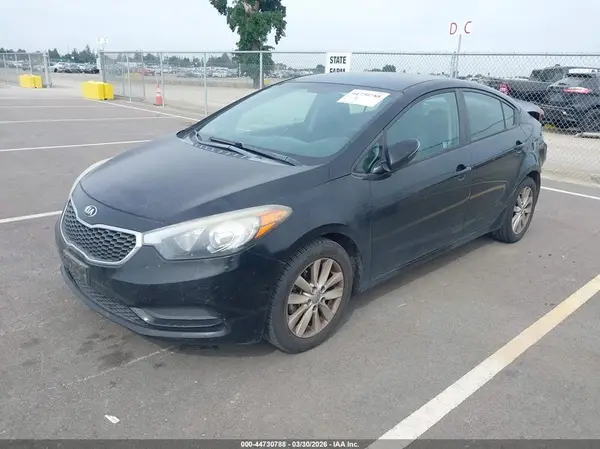 KNAFX4A62G5509338 2016 KIA FORTE - Image 2