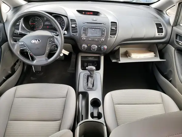 KNAFX4A62G5519268 2016 KIA FORTE - Image 8