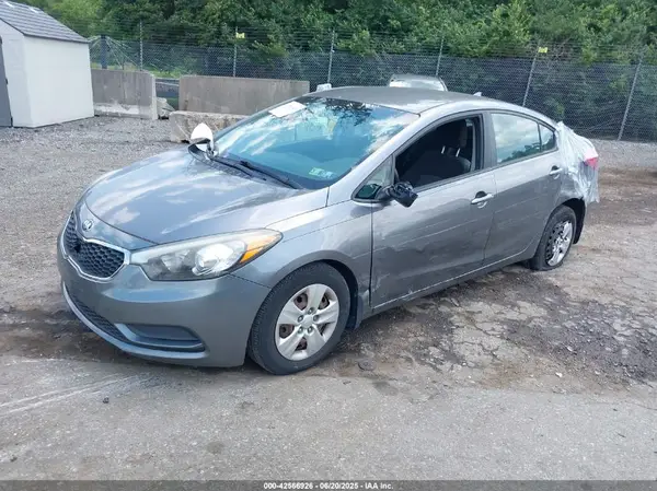 KNAFX4A62G5527158 2016 KIA FORTE - Image 2