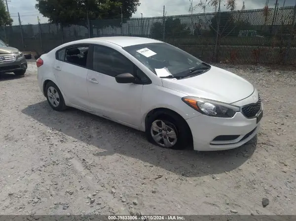KNAFX4A62G5527371 2016 KIA FORTE - Image 1