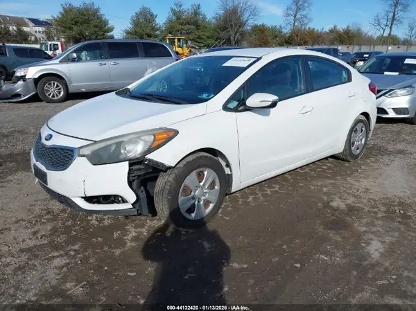KNAFX4A62G5528245 2016 KIA FORTE - Image 2