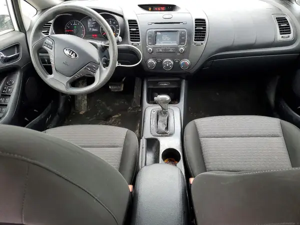 KNAFX4A62G5535910 2016 KIA FORTE - Image 8