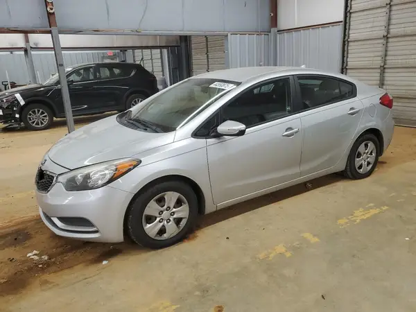 KNAFX4A62G5540282 2016 KIA FORTE - Image 1
