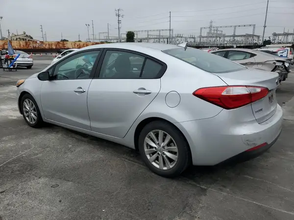 KNAFX4A62G5541335 2016 KIA FORTE - Image 2