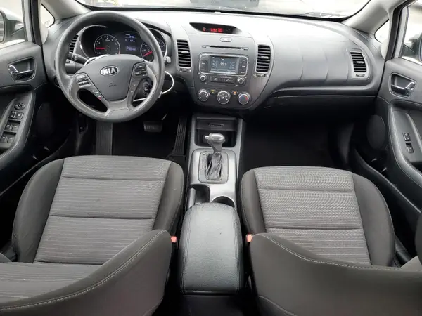 KNAFX4A62G5541335 2016 KIA FORTE - Image 8