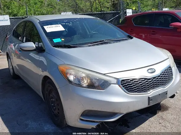 KNAFX4A62G5552058 2016 KIA FORTE - Image 1