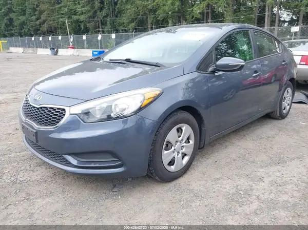 KNAFX4A62G5554831 2016 KIA FORTE - Image 2