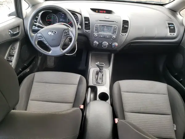 KNAFX4A62G5556028 2016 KIA FORTE - Image 8
