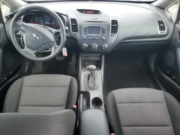KNAFX4A62G5569135 2016 KIA FORTE - Image 8