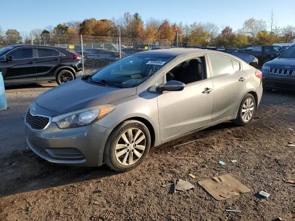 KNAFX4A62G5574870 2016 KIA FORTE - Image 1