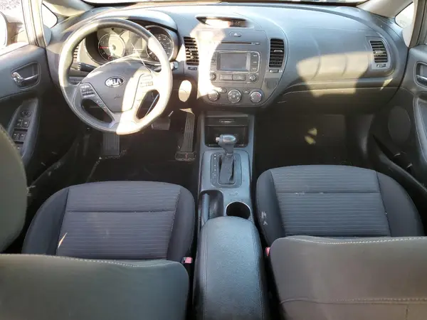KNAFX4A62G5574870 2016 KIA FORTE - Image 8