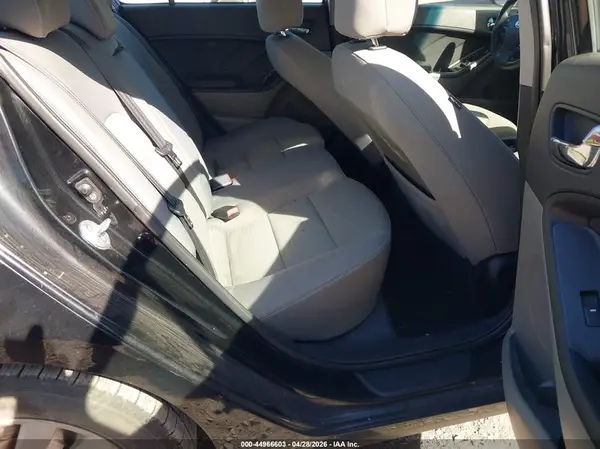 KNAFX4A62G5575131 2016 KIA FORTE - Image 8