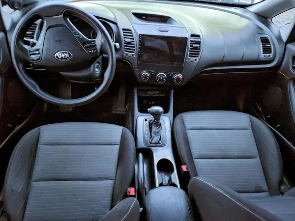 KNAFX4A62G5577946 2016 KIA FORTE - Image 8