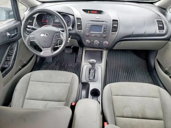 KNAFX4A62G5579390 2016 KIA FORTE - Image 8