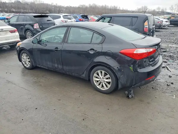 KNAFX4A62G5589689 2016 KIA FORTE - Image 2