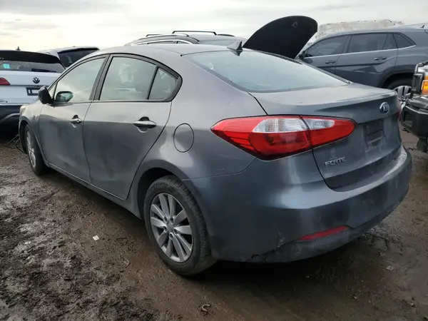 KNAFX4A62G5597646 2016 KIA FORTE - Image 2