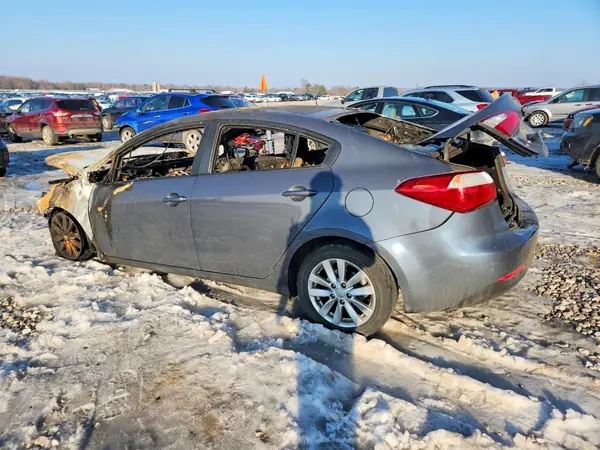 KNAFX4A62G5602165 2016 KIA FORTE - Image 2