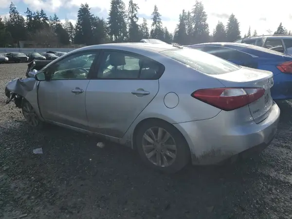 KNAFX4A62G5604918 2016 KIA FORTE - Image 2