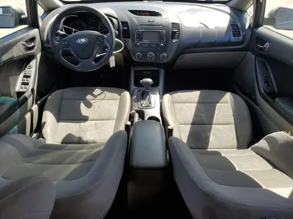 KNAFX4A62G5608337 2016 KIA FORTE - Image 8
