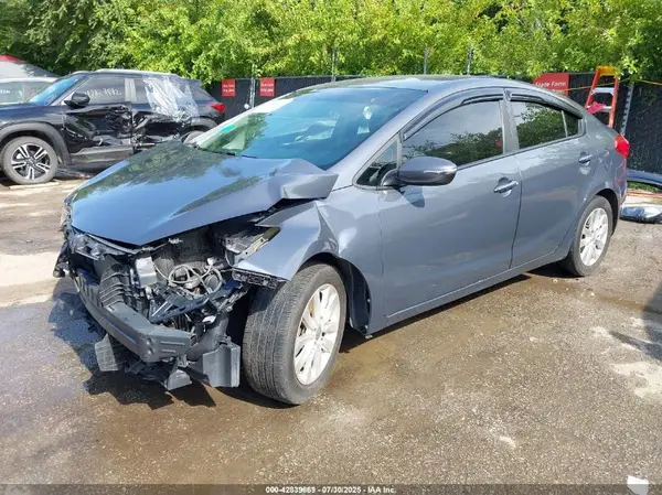 KNAFX4A62G5608970 2016 KIA FORTE - Image 2