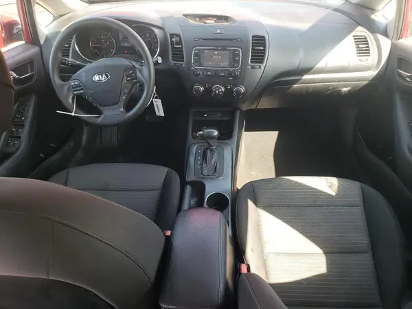 KNAFX4A62G5608998 2016 KIA FORTE - Image 8