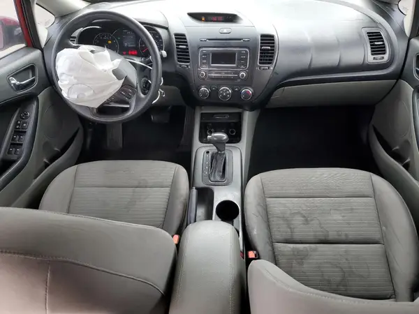 KNAFX4A63G5439154 2016 KIA FORTE - Image 8