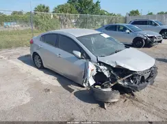 KNAFX4A63G5440482 2016 KIA FORTE