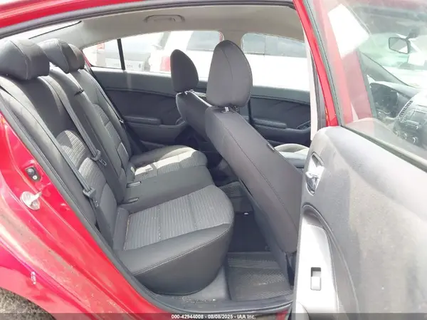 KNAFX4A63G5443706 2016 KIA FORTE - Image 8
