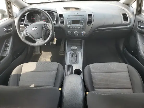 KNAFX4A63G5445715 2016 KIA FORTE - Image 8