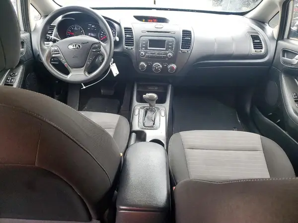 KNAFX4A63G5452745 2016 KIA FORTE - Image 8