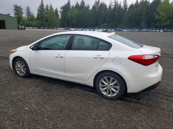 KNAFX4A63G5455824 2016 KIA FORTE - Image 2