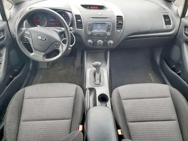 KNAFX4A63G5455824 2016 KIA FORTE - Image 8