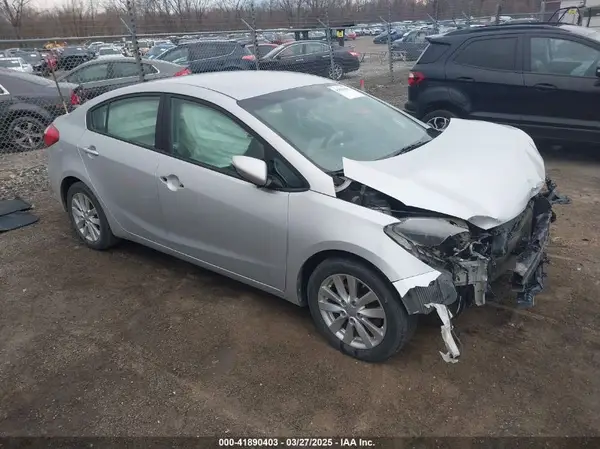 KNAFX4A63G5457329 2016 KIA FORTE - Image 1