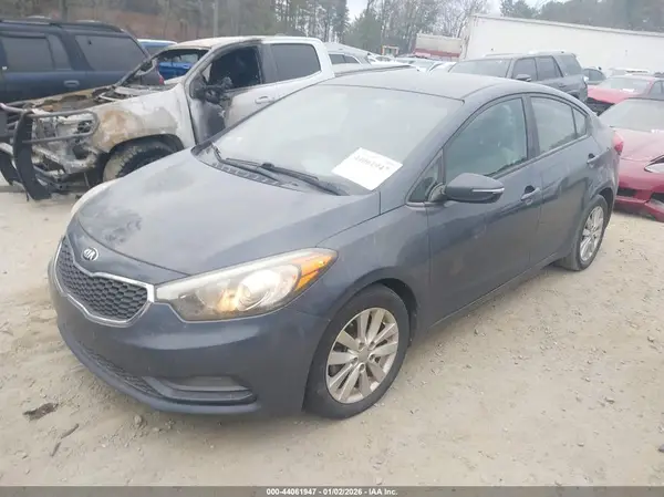 KNAFX4A63G5461820 2016 KIA FORTE - Image 2