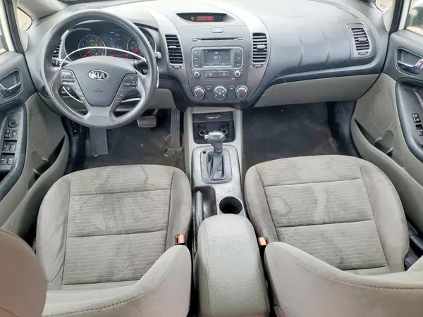KNAFX4A63G5462854 2016 KIA FORTE - Image 8