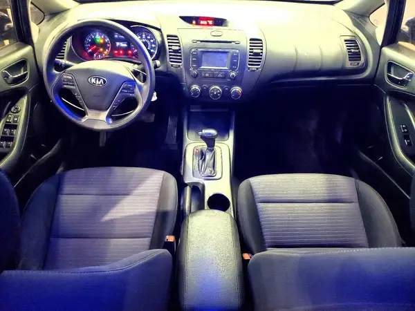 KNAFX4A63G5469447 2016 KIA FORTE - Image 8