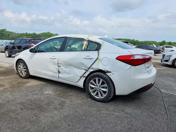 KNAFX4A63G5480688 2016 KIA FORTE - Image 2