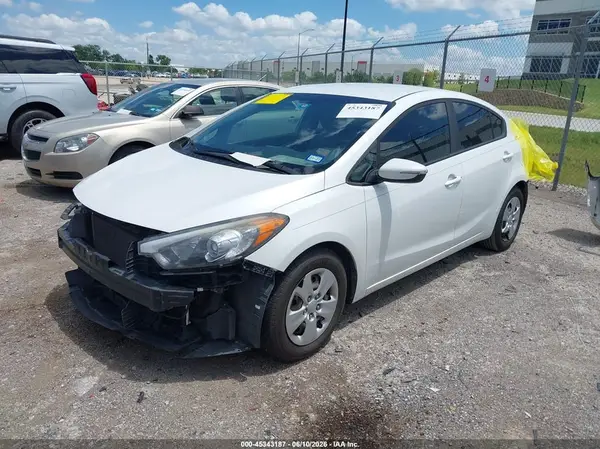 KNAFX4A63G5497152 2016 KIA FORTE - Image 2