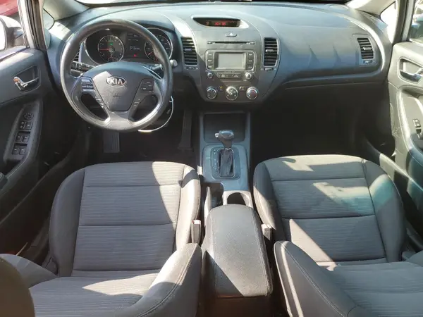 KNAFX4A63G5505864 2016 KIA FORTE - Image 8