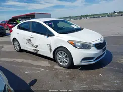 KNAFX4A63G5506819 2016 KIA FORTE