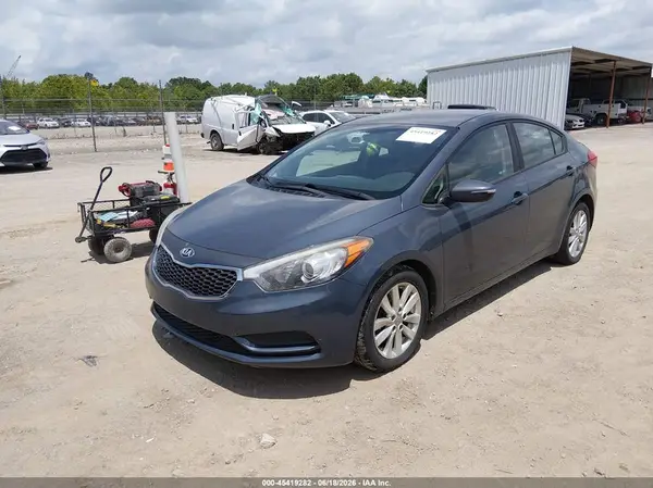 KNAFX4A63G5507968 2016 KIA FORTE - Image 2