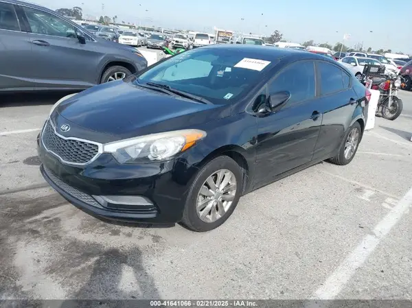 KNAFX4A63G5508621 2016 KIA FORTE - Image 2