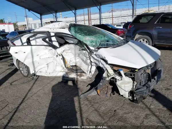 KNAFX4A63G5511521 2016 KIA FORTE - Image 1