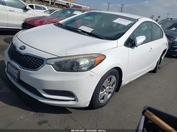 KNAFX4A63G5515018 2016 KIA FORTE - Image 2