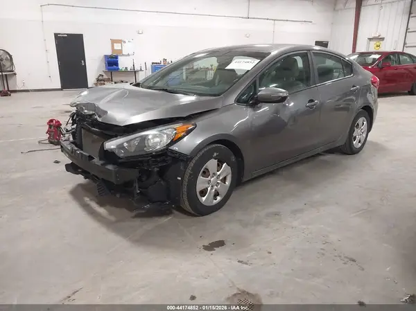 KNAFX4A63G5518565 2016 KIA FORTE - Image 2