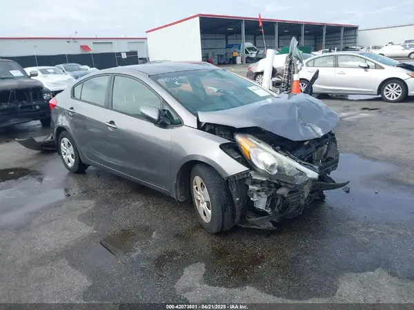 KNAFX4A63G5519277 2016 KIA FORTE - Image 1