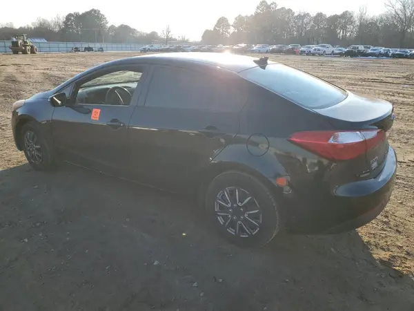 KNAFX4A63G5522745 2016 KIA FORTE - Image 2